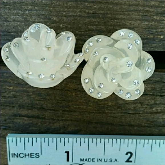 Flower earrings set sold TOGETHER - Picture 6 of 6